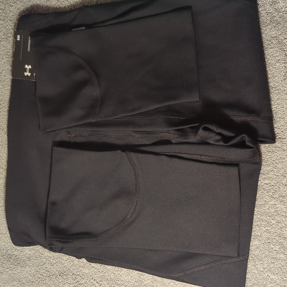 NWT Under armor Compression high rise crop leggings capris black size Sm - Picture 11 of 13